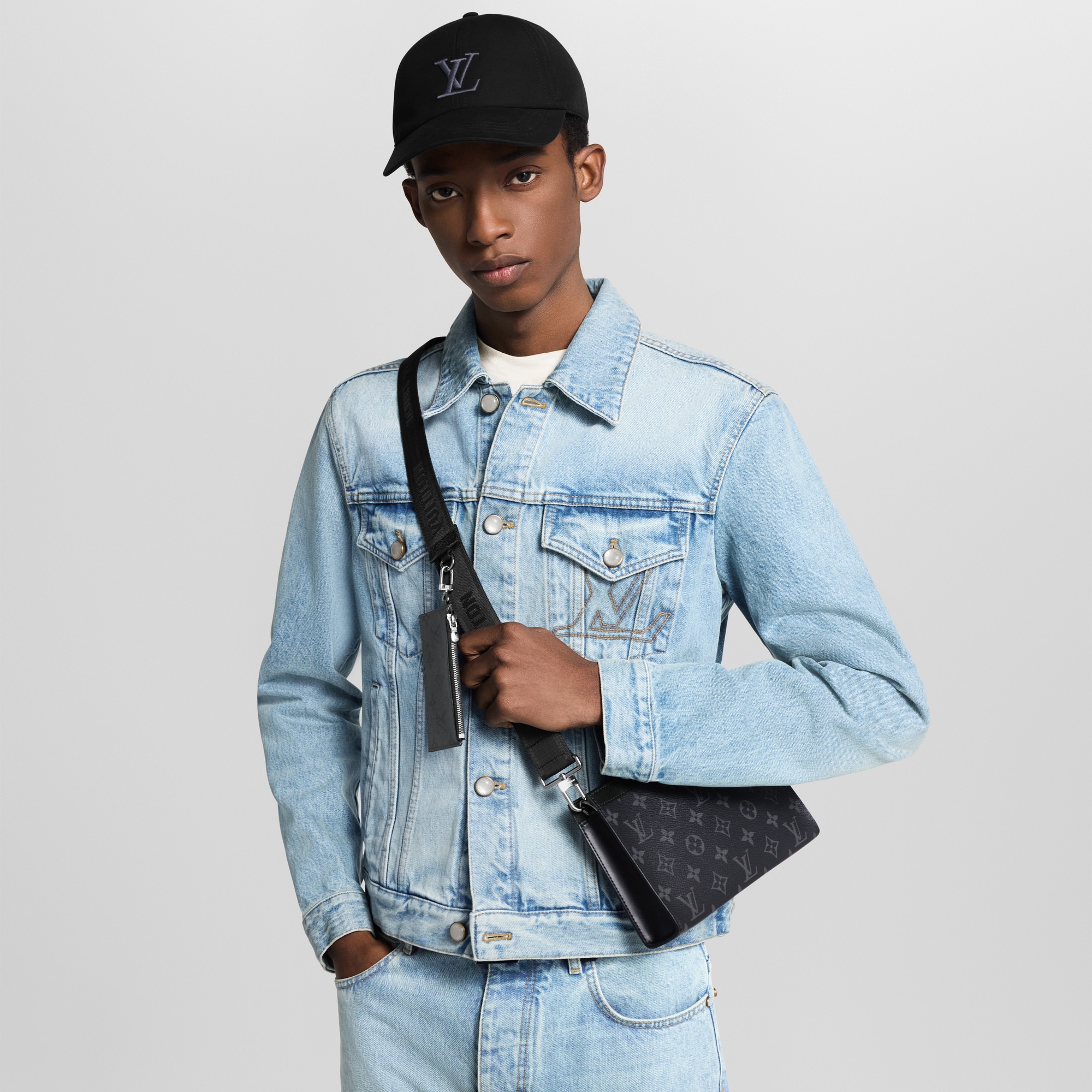 Gaston Wearable Wallet Monogram Eclipse - For Him | LOUIS VUITTON